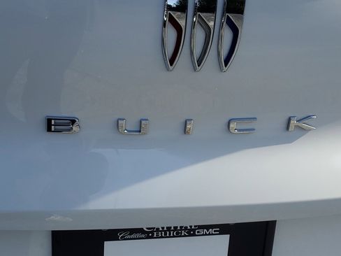 New 2026 Buick Envista Avenir image 6