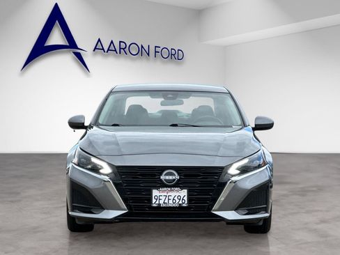 Used 2023 Nissan Altima 2.5 S FWD image 9