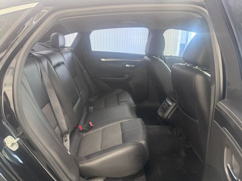 Used 2016 Chevrolet Impala LT image 11