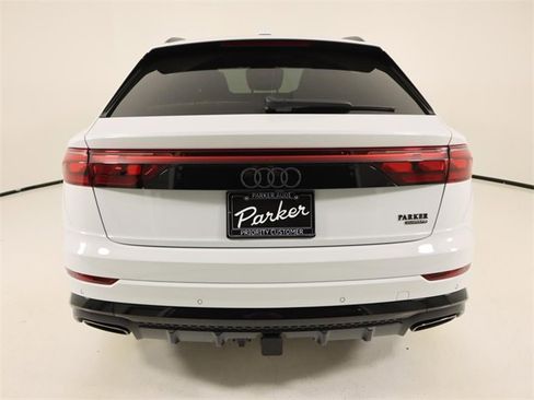 New 2026 Audi Q8 Prestige image 4