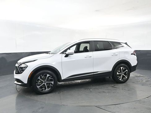 Certified 2023 Kia Sportage EX image 2