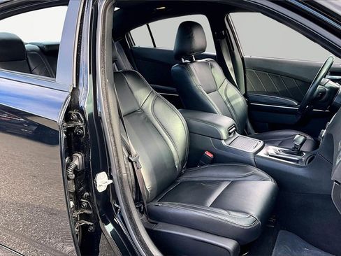 Used 2021 Dodge Charger SXT w/ Cold Weather Package image 7