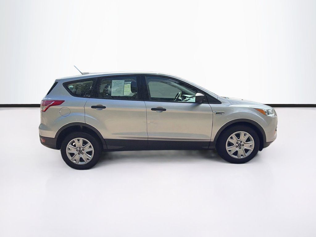 Used 2014 Ford Escape S FWD image 4