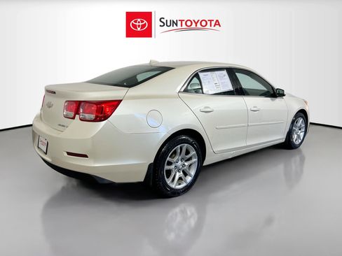 Used 2014 Chevrolet Malibu LT image 4