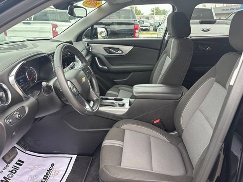 Used 2025 Chevrolet Blazer LT AWD/4WD image 16