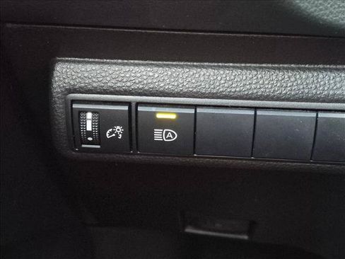 Used 2021 Toyota Corolla SE FWD image 13