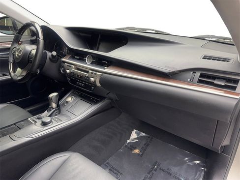 Used 2018 Lexus ES 350 w/ Premier Package image 52