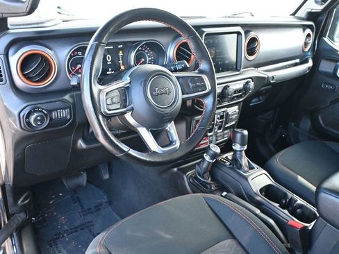Used 2022 Jeep Gladiator Mojave w/ Cold Weather Group image 14