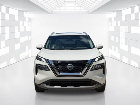 Certified 2023 Nissan Rogue SV w/ SV Premium B Package FWD image 2