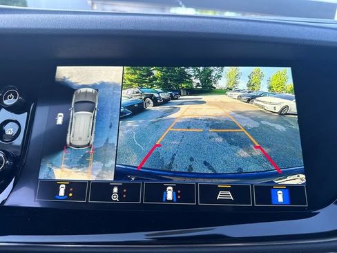 Used 2023 Buick Envision Avenir AWD/4WD image 27