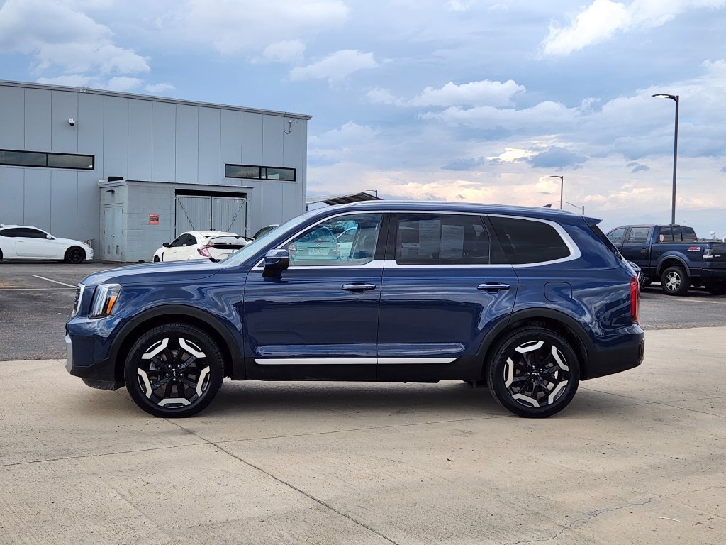 Certified 2023 Kia Telluride S w/ S Sunroof Package AWD/4WD image 8