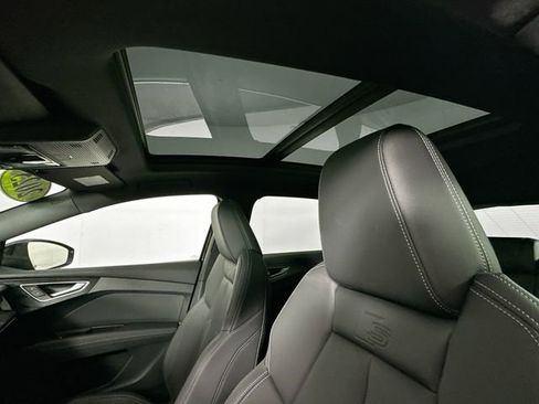 Used 2025 Audi Q4 e-tron Premium Plus w/ Premium Plus image 19