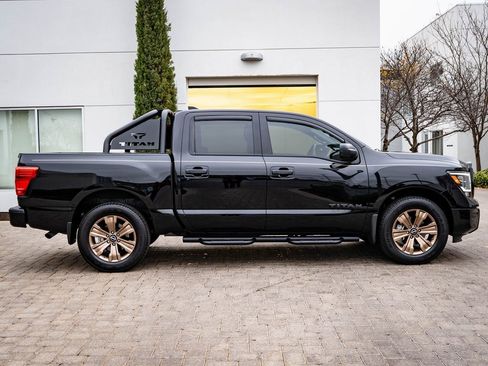 Used 2024 Nissan Titan SV w/ SV Bronze Edition Package image 6