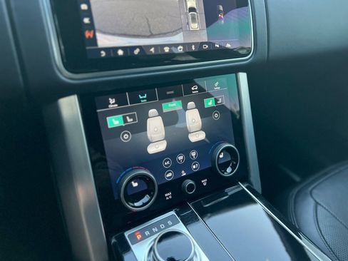 Used 2020 Land Rover Range Rover HSE image 29