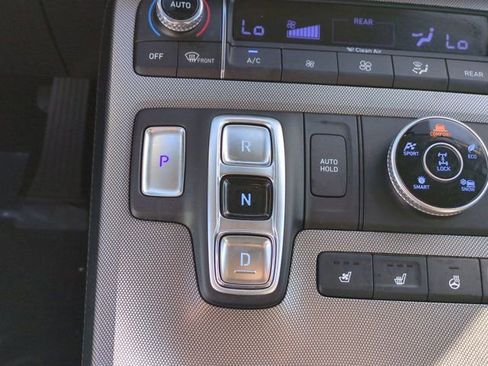 Used 2021 Hyundai Palisade Limited w/ Winter Package image 25