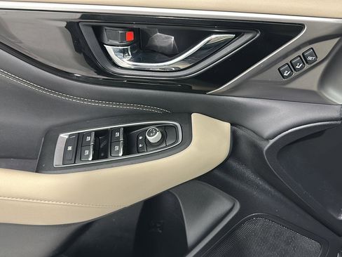 Used 2021 Subaru Outback Limited image 19