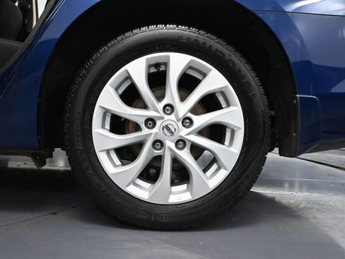 Used 2018 Nissan Sentra SV image 11