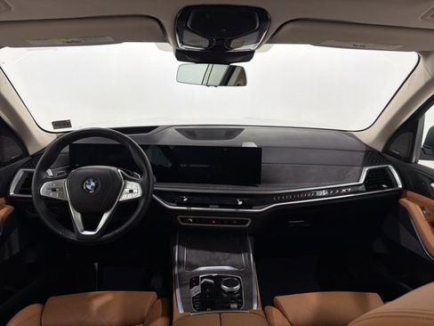 Certified 2024 BMW X7 xDrive40i w/ Premium Package image 33