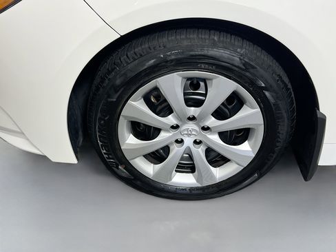 Used 2025 Toyota Corolla LE FWD image 13