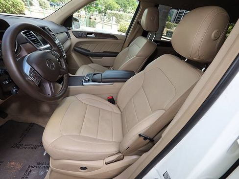 Used 2016 Mercedes-Benz GL 450 4MATIC image 6