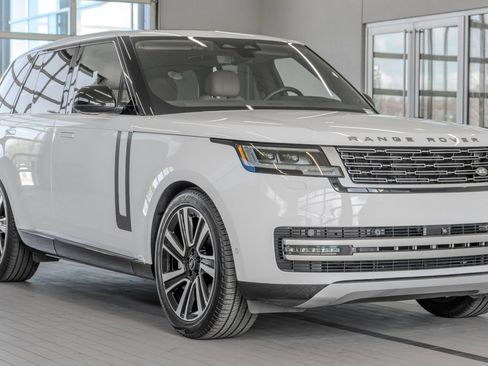Used 2023 Land Rover Range Rover SE AWD/4WD image 21