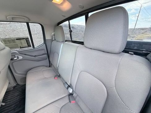 Certified 2020 Nissan Frontier SV RWD image 24