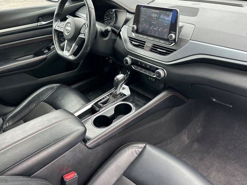 Certified 2023 Nissan Altima 2.5 SR FWD image 15