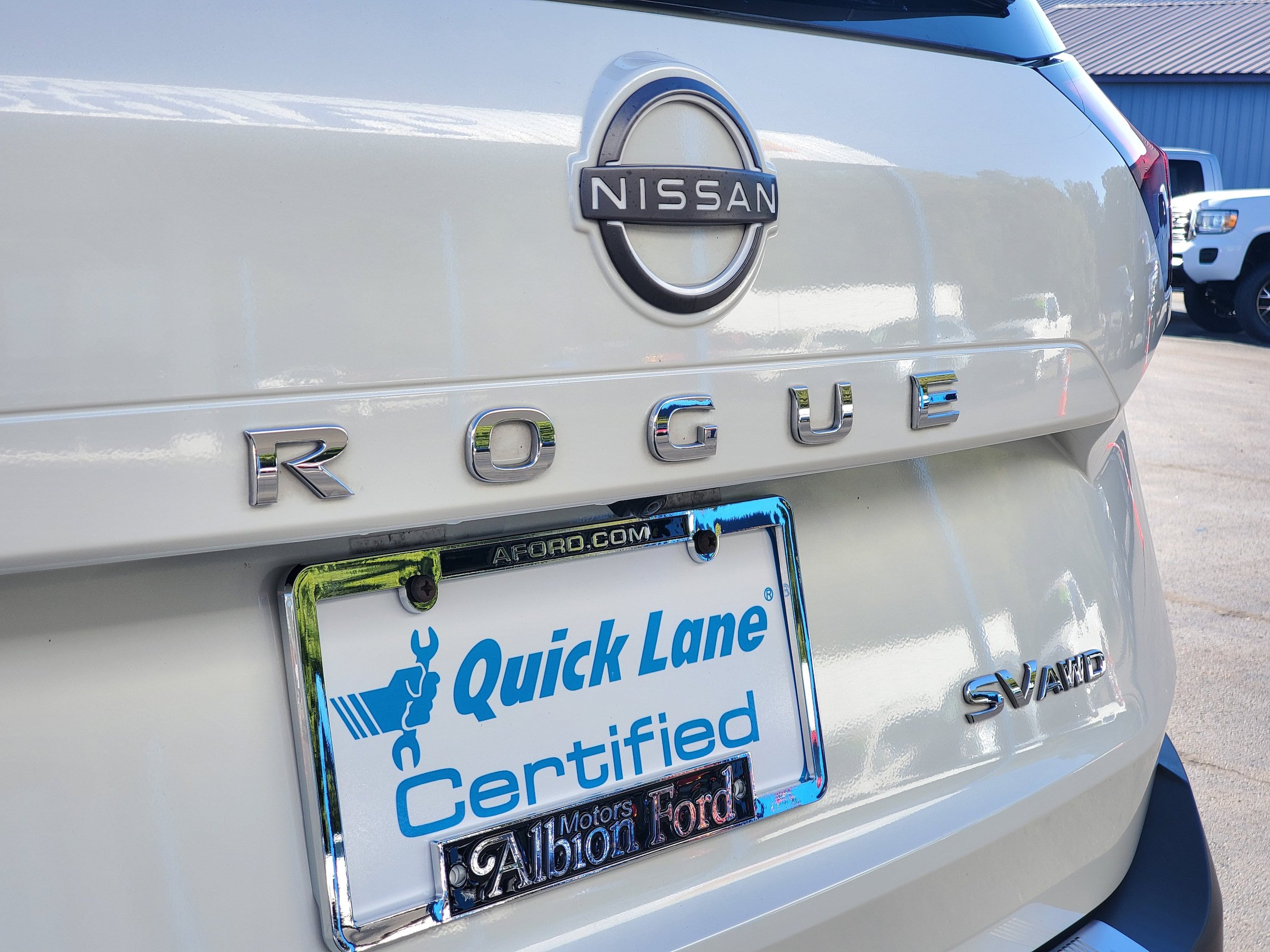 Used 2023 Nissan Rogue SV AWD/4WD image 27