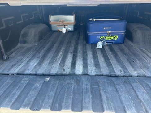 Used 2021 GMC Sierra 2500 Denali w/ Denali Black Diamond Edition image 8