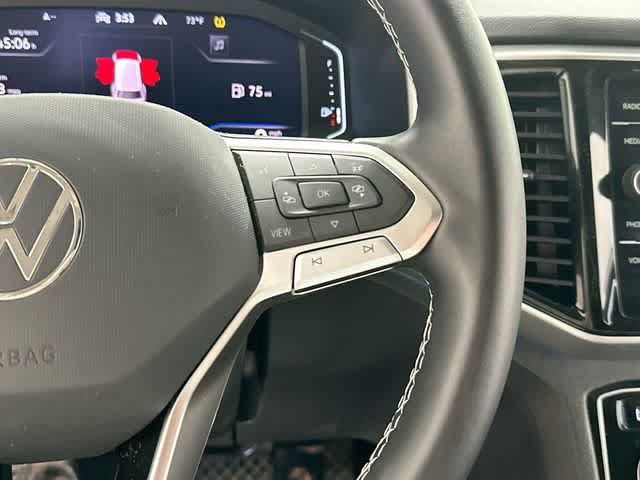 Used 2023 Volkswagen Atlas SEL AWD/4WD image 10