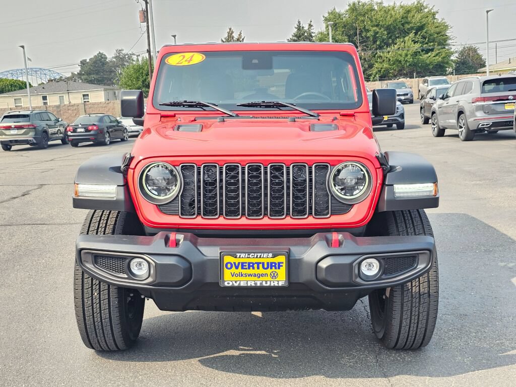 Used 2024 Jeep Wrangler Unlimited Rubicon AWD/4WD image 9