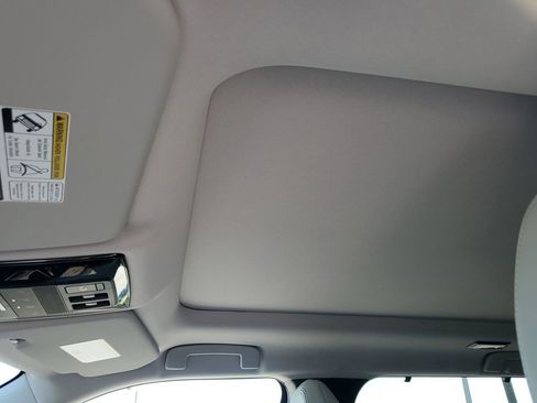 New 2026 Mitsubishi Outlander SEL FWD image 28