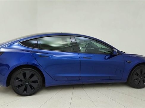 Used 2025 Tesla Model 3 Long Range image 6