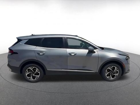 Used 2025 Kia Sportage LX FWD image 16