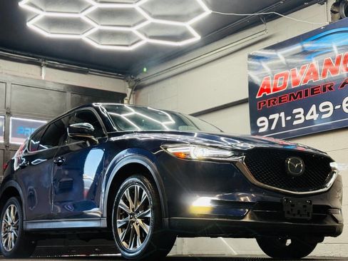 Used 2019 MAZDA CX-5 Signature AWD/4WD image 1