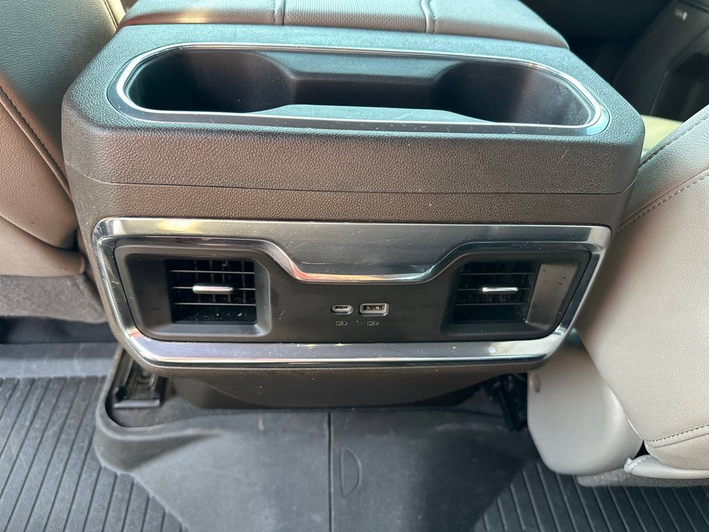 Used 2023 Chevrolet Silverado 1500 LTZ AWD/4WD image 19