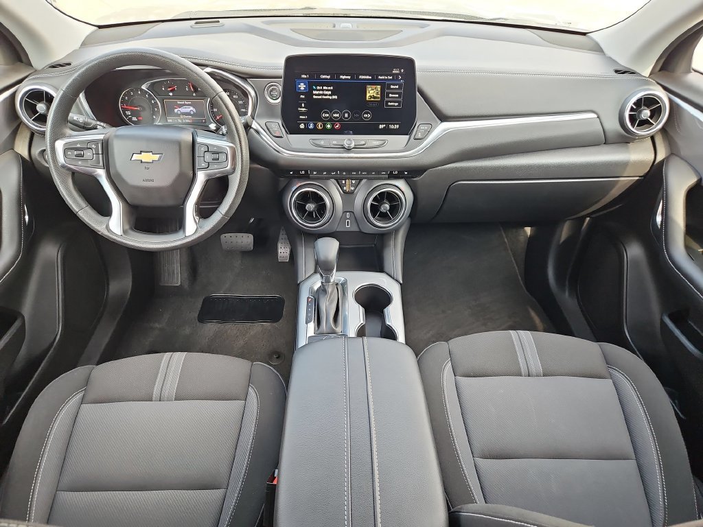 Used 2025 Chevrolet Blazer LT FWD image 26