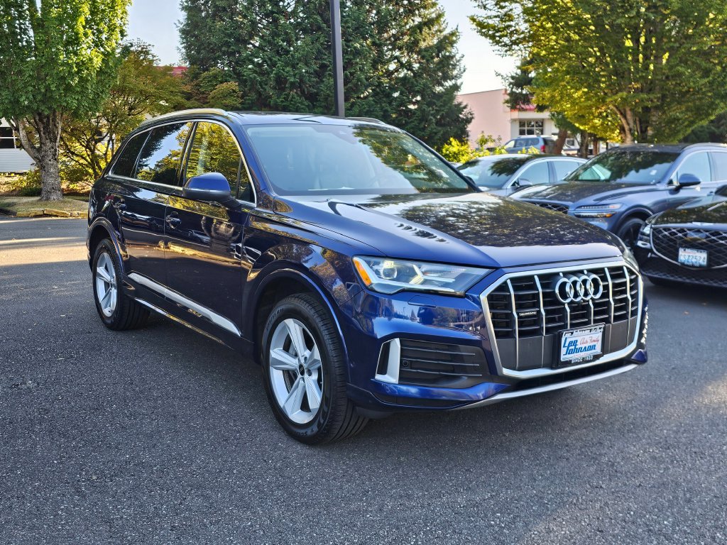 Used 2022 Audi Q7 2.0T Premium w/ Convenience Package AWD/4WD image 3