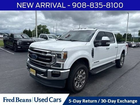 Used 2022 Ford F350 Lariat w/ Lariat Ultimate Package AWD/4WD image 3