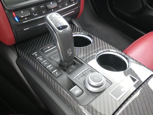 Used 2020 Maserati Quattroporte S GranSport Q4 AWD/4WD image 22
