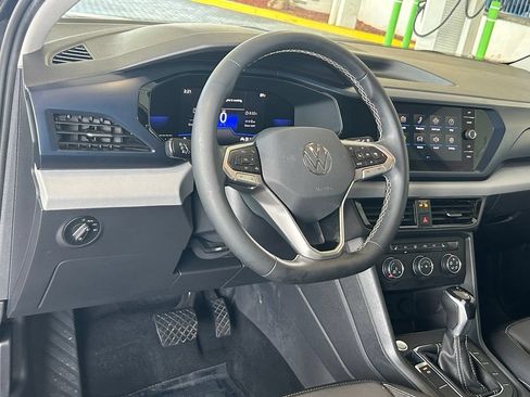 Used 2022 Volkswagen Taos SE FWD image 32