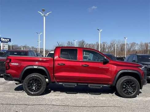 Used 2023 Chevrolet Colorado Trail Boss w/ Technology Package image 9