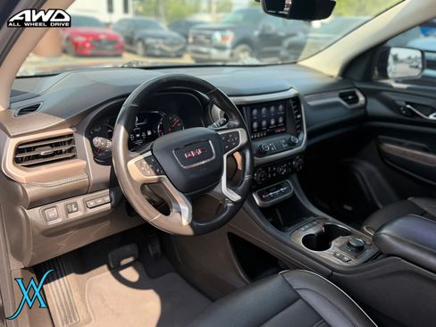 Used 2020 GMC Acadia Denali w/ Technology Package AWD/4WD image 13