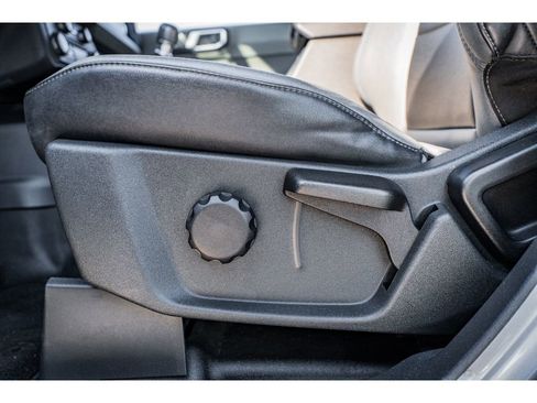 Used 2022 Ford Bronco Black Diamond image 8