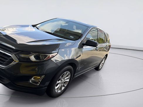 Certified 2019 Chevrolet Equinox LS FWD image 1