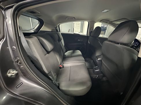 Used 2019 Honda HR-V LX image 17