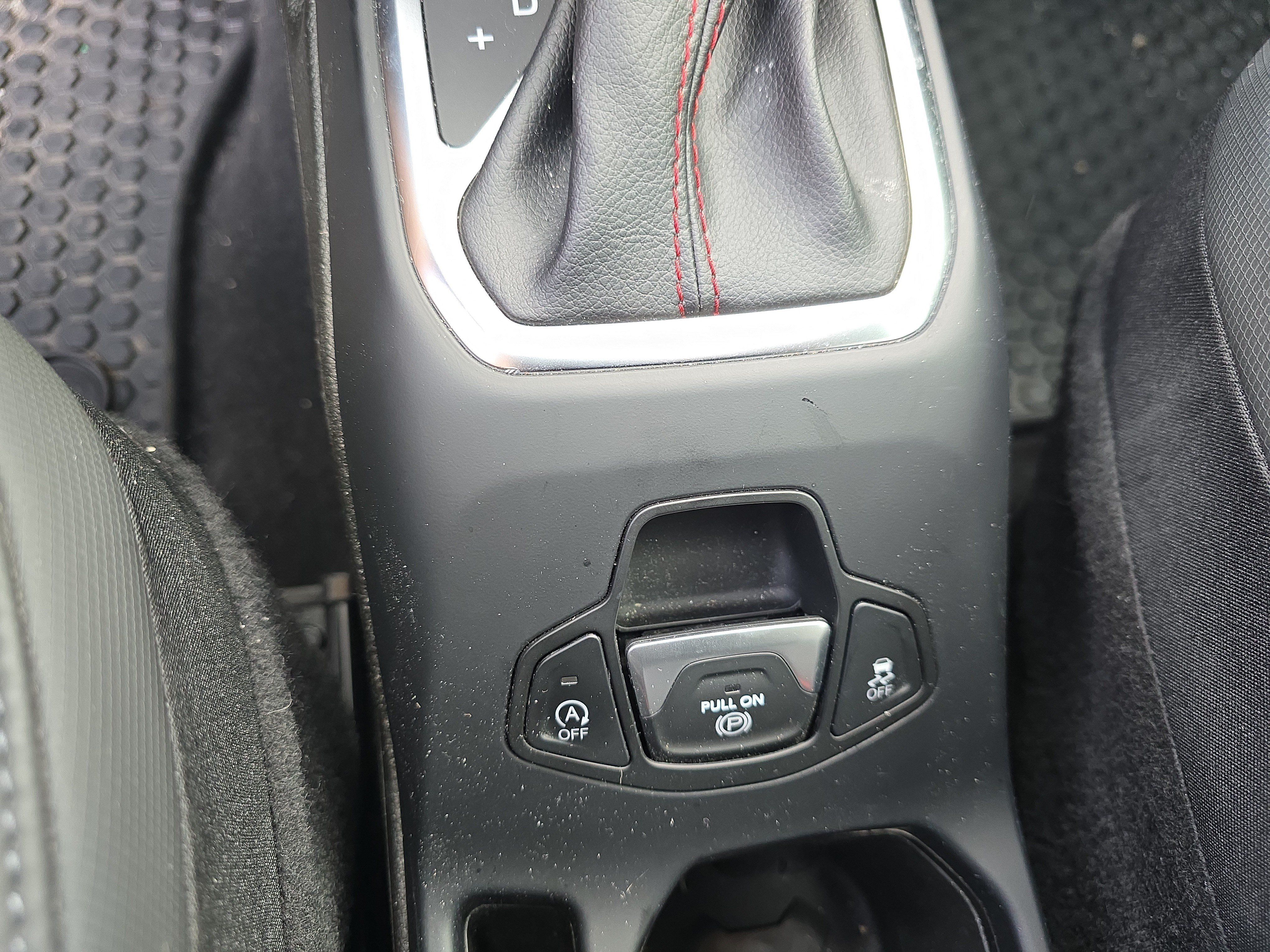 Used 2023 Jeep Renegade Trailhawk w/ Sun/Sound Group AWD/4WD image 33