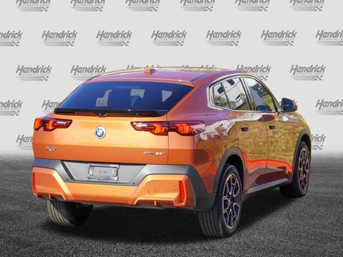Certified 2025 BMW X2 xDrive28i image 8
