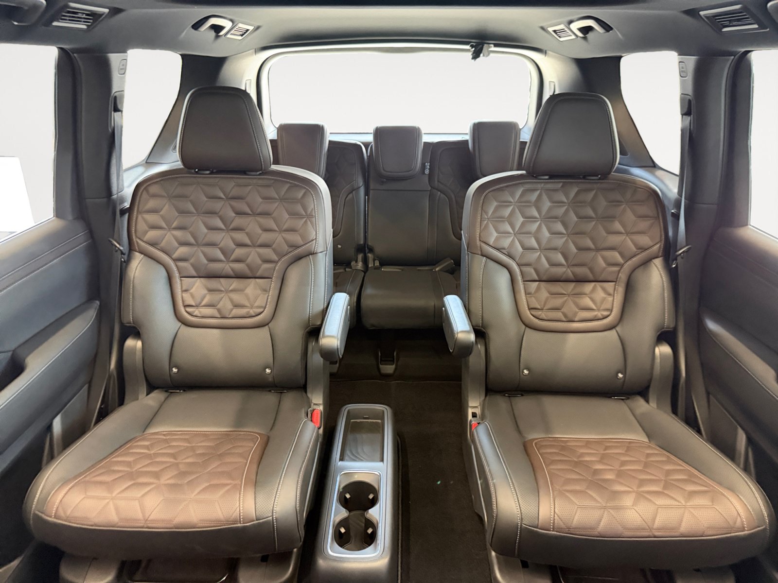 Used 2026 Nissan Armada Platinum AWD/4WD image 26