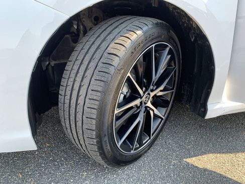 Used 2023 Toyota Camry SE image 11